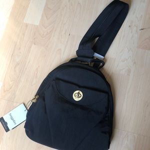 Baggallini backpack
